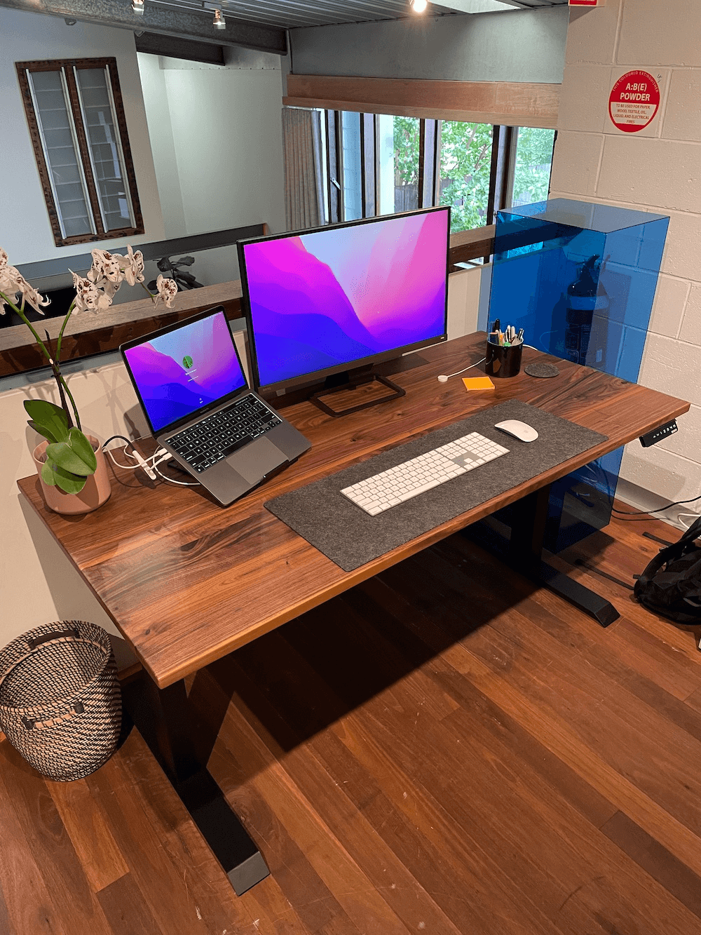 standing-desk-pros-and-cons-everything-you-need-to-know