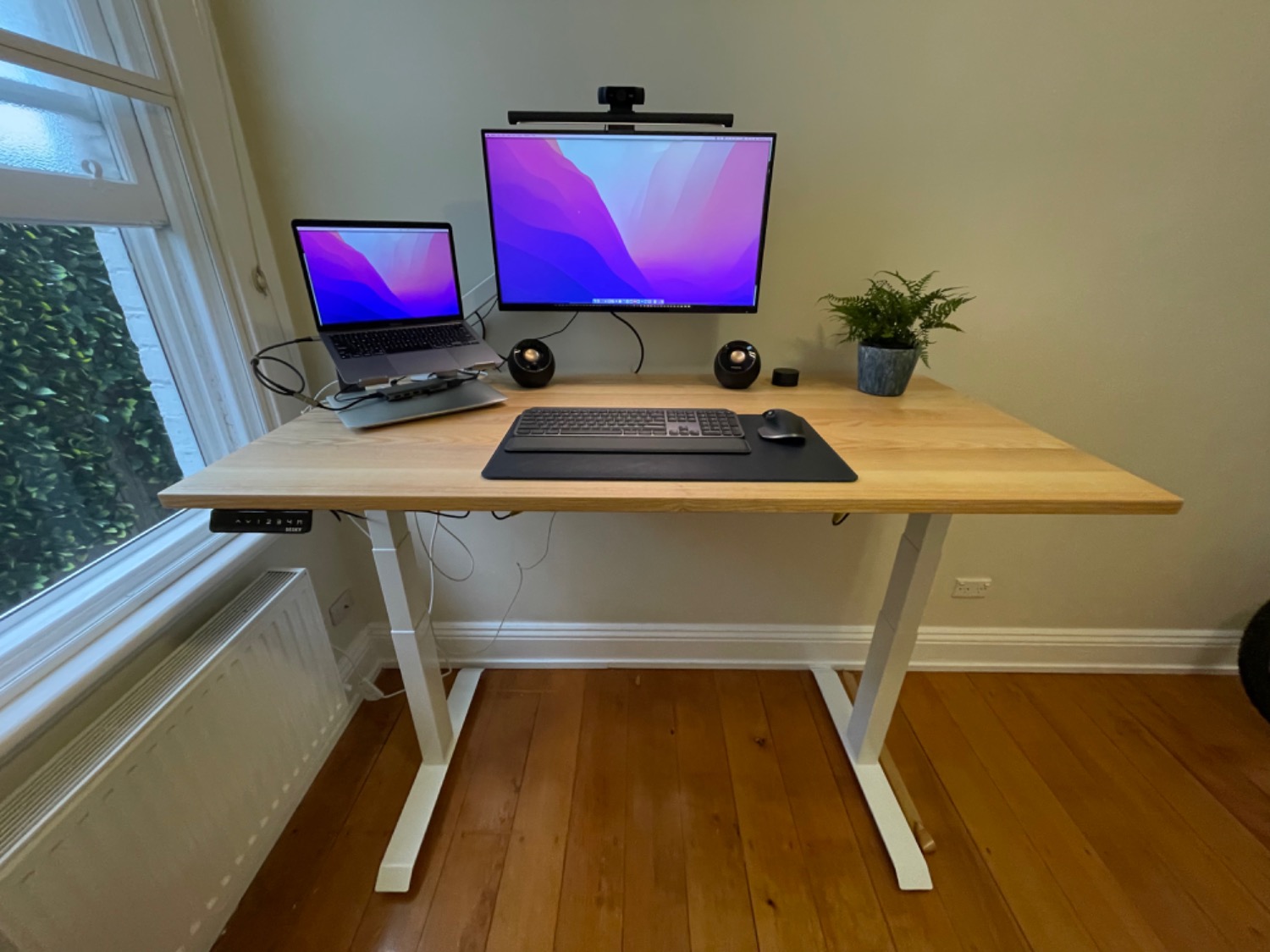 How to Use a Standing Desk: Tips and Tricks to Use in 2023